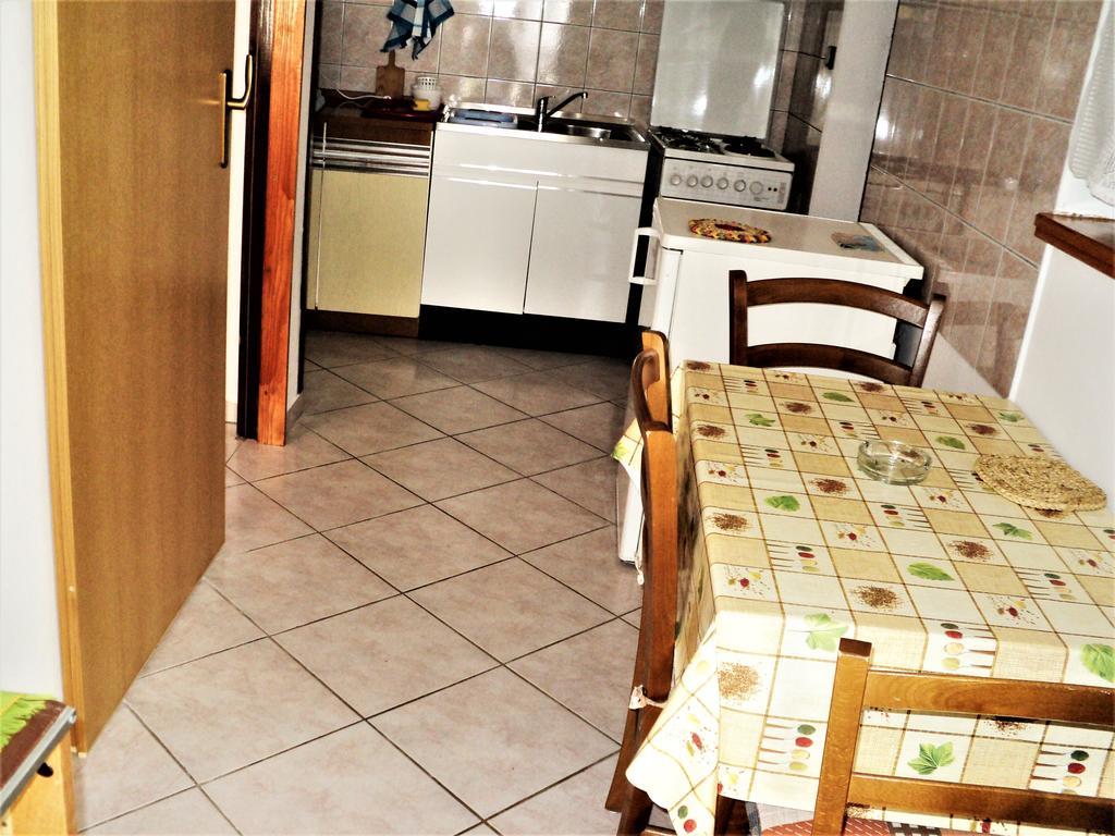 Apartments Nevenka 克尔克 外观 照片
