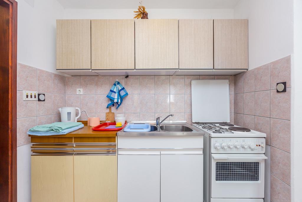 Apartments Nevenka 克尔克 外观 照片
