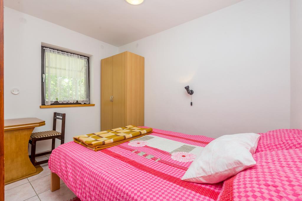 Apartments Nevenka 克尔克 外观 照片
